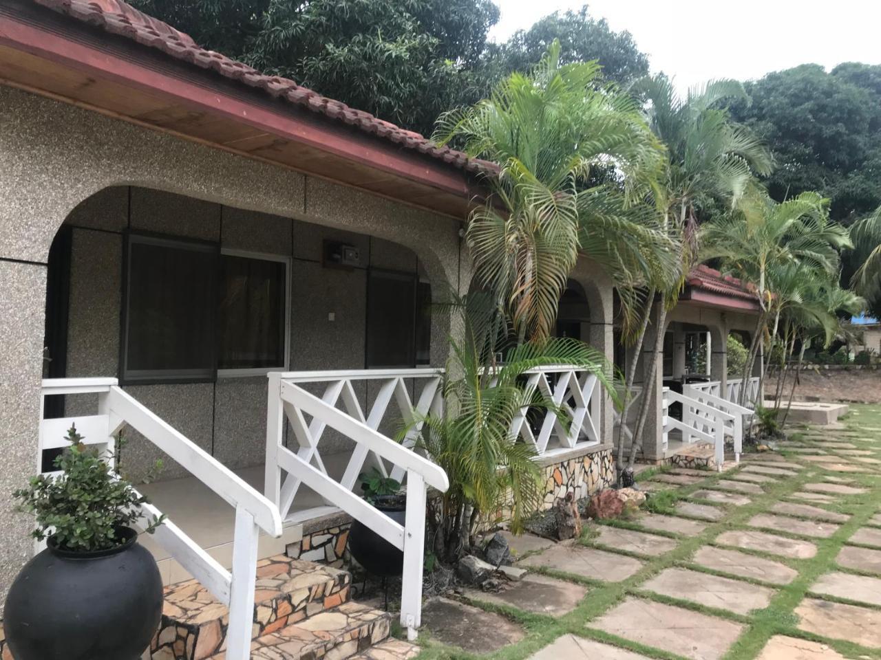 Akosombo Continental Hotel Exterior foto