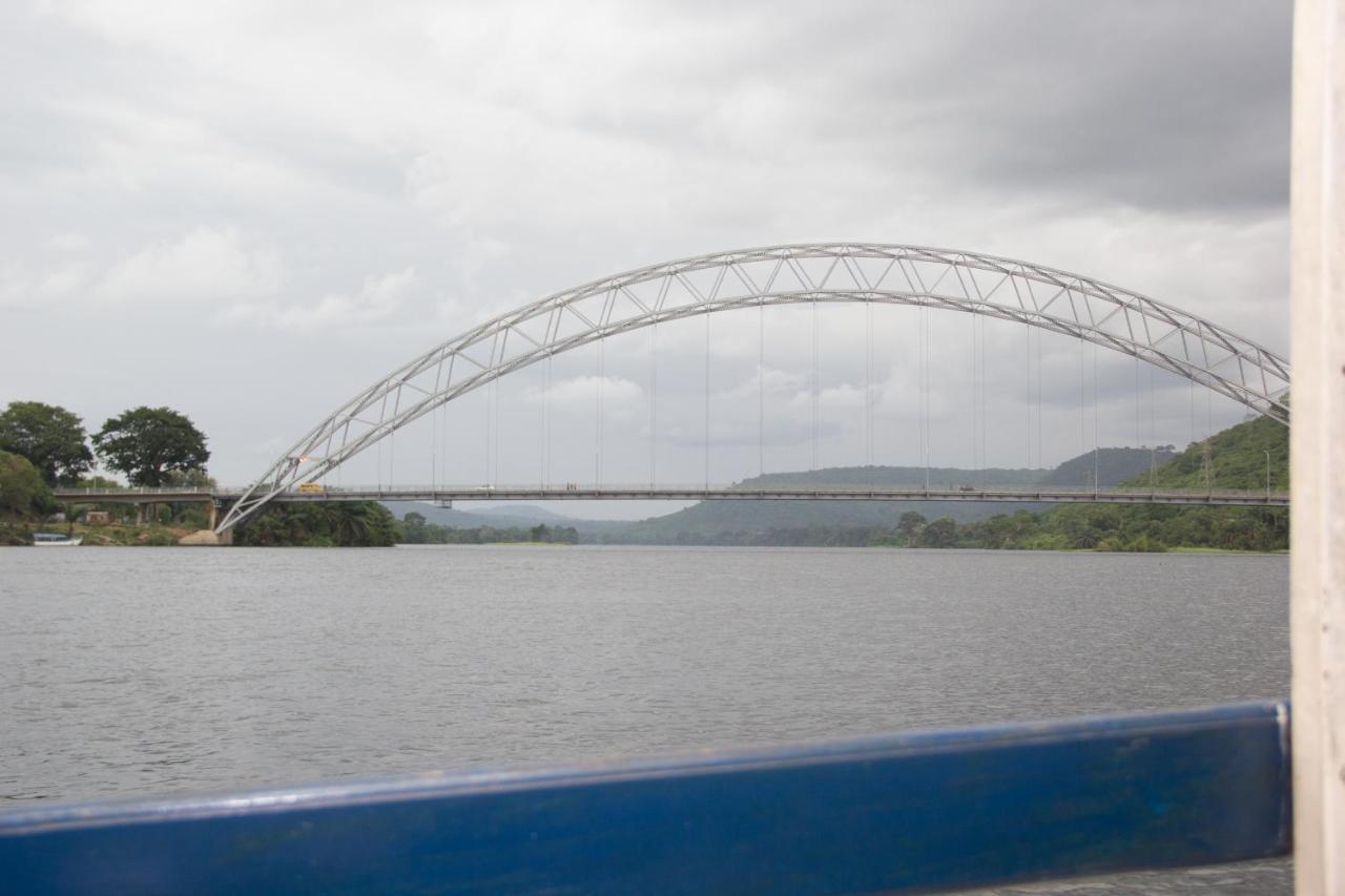 Akosombo Continental Hotel Exterior foto