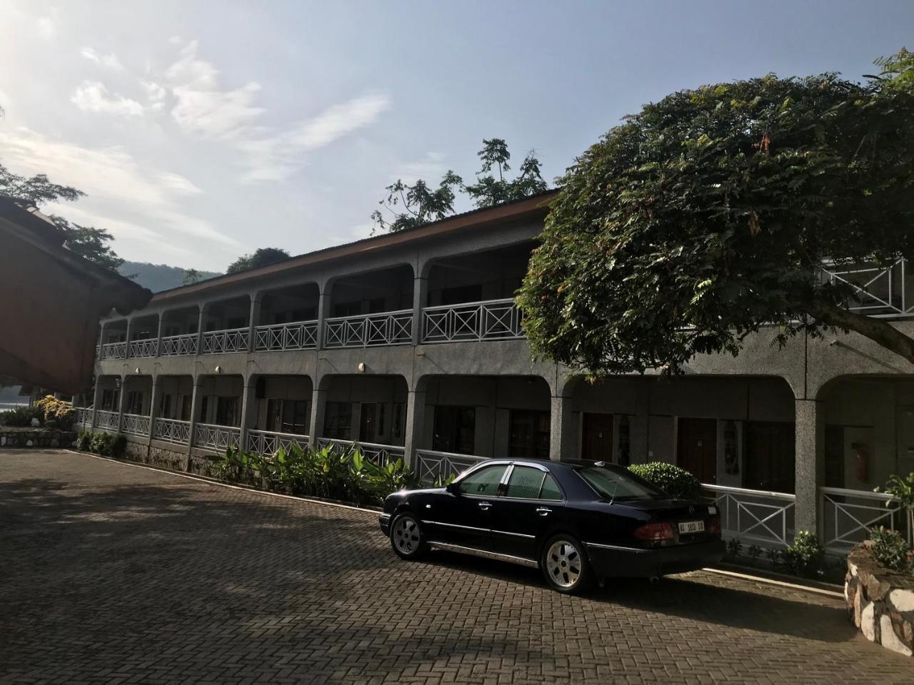 Akosombo Continental Hotel Exterior foto